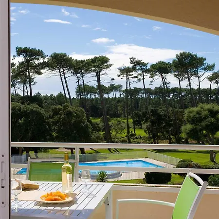 Madame De Appartement *